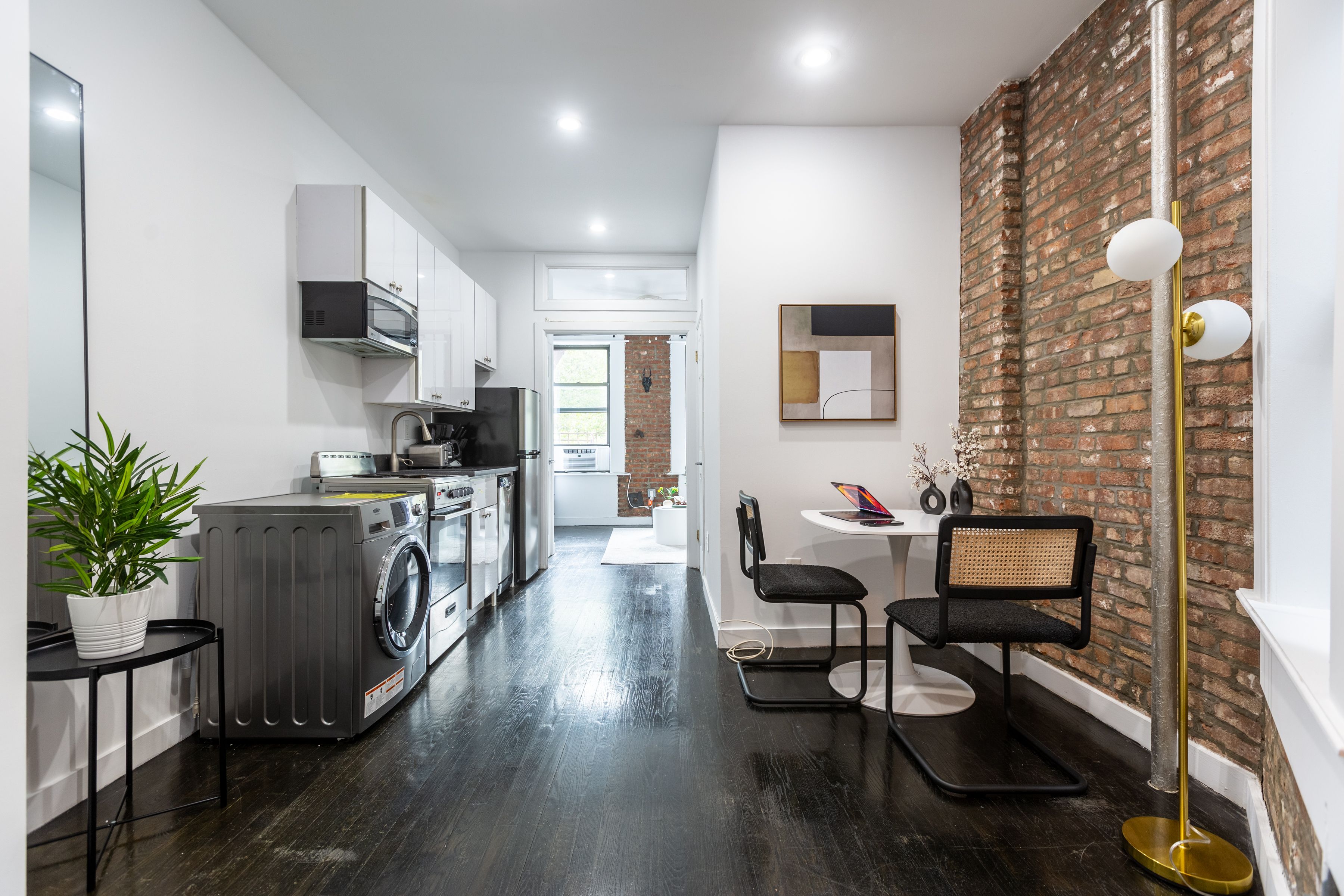 Noomi apartment in Lower East Side