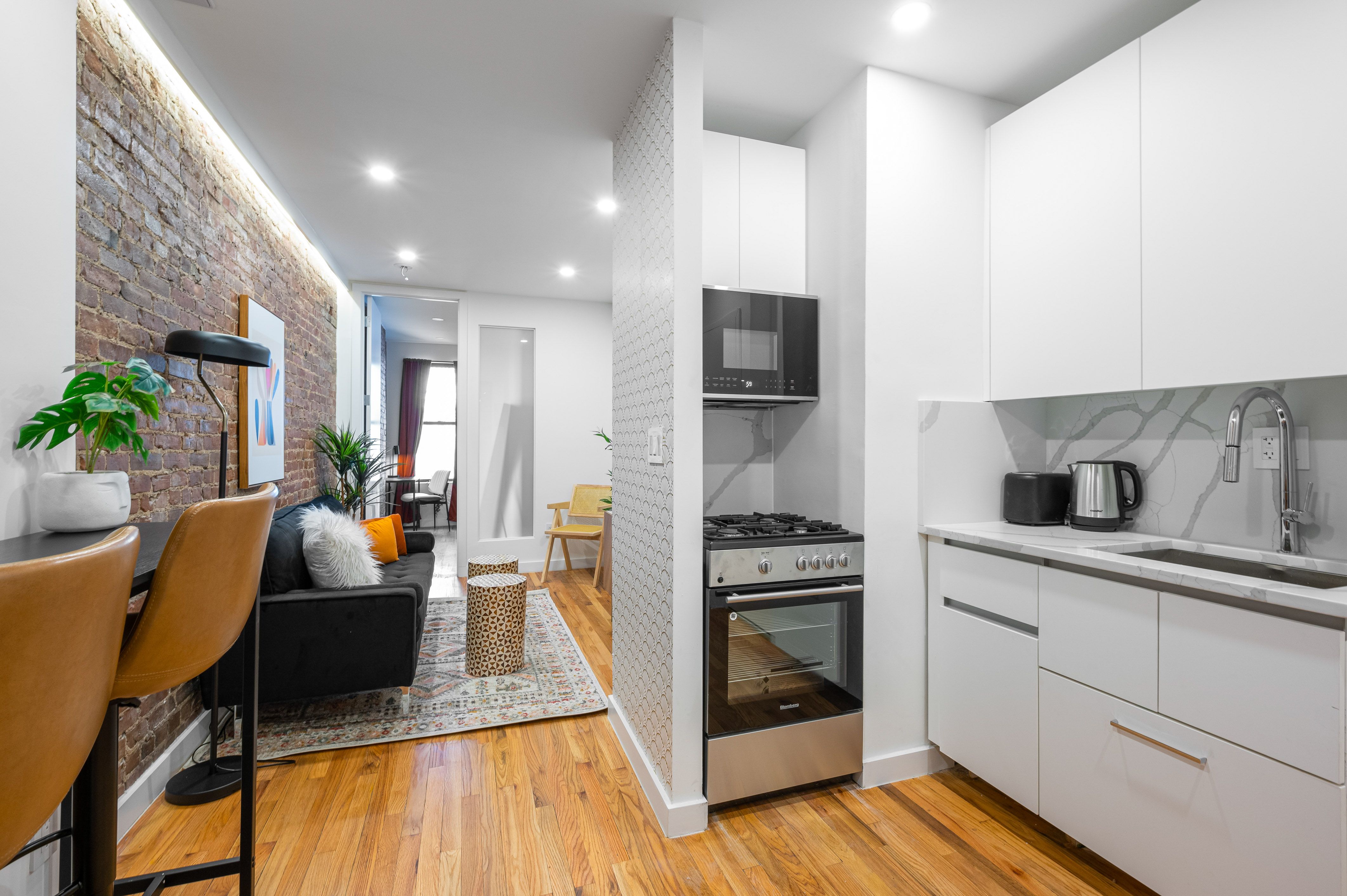 Noomi apartment in Hell’s Kitchen